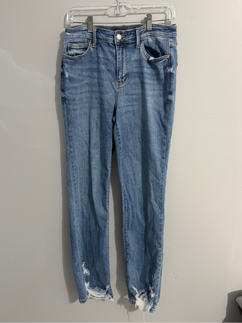 Judy Blue Jeans Womens 28 Straight Fit Chewed Hem Light Wash Stretch High Rise